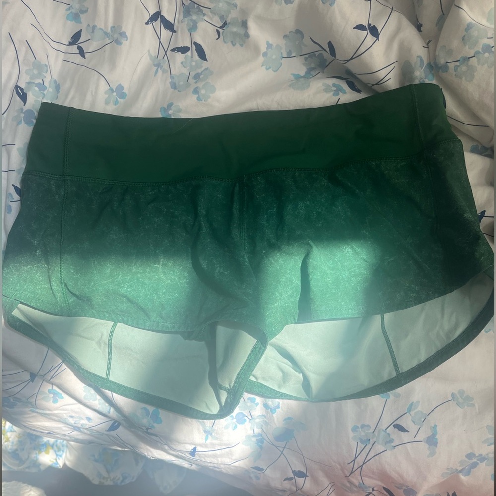 Lululemon Green Speed Up 2.5” Low Rise